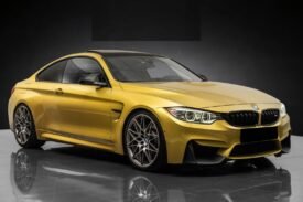 BMW M4 Competition 450 ch DKG – Carbone – Cuir – Harman Kardon – Affichage tête haute – Toit ouvrant