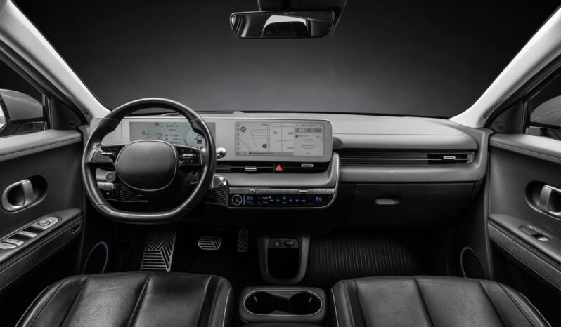 
								Hyundai Ioniq 5 Long Range AWD 305 ch, HUD, Caméra 360°, Cuir, Sièges Relax, Bose, HFest, 1 Propriétaire, Norvégien full									