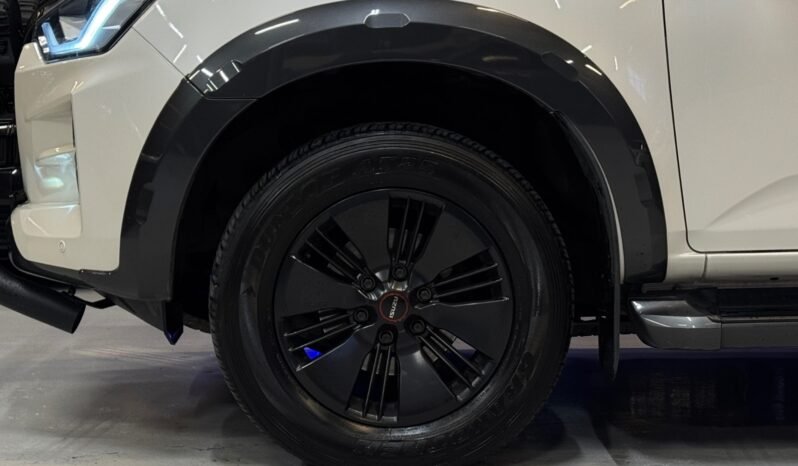 
								Isuzu D-Max Black Edition 2021 – 1.9 Diesel 163 ch – automatique full									