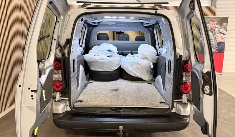 
								Peugeot Partner 1.6 D 100 CV – AUTOMATIQUE – LONGUE – CROCHET full									