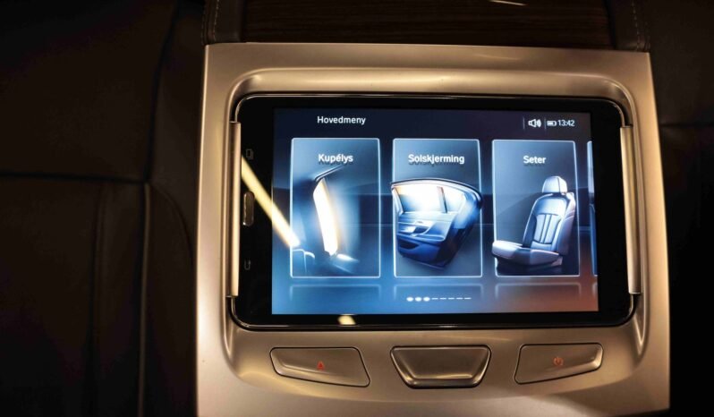 
								BMW 740Le xDrive 371 ch | HUD | ACC | Soft Close | Panoramique | Massage | Harman Kardon | Night Vision full									