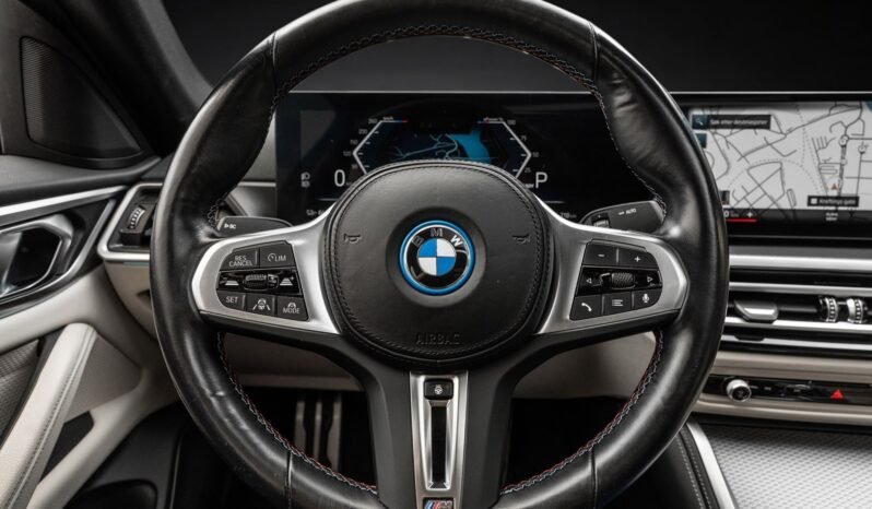 
								🚘 BMW i4 M50 xDrive, 360°, ACC, HUD, Cuir, Laser, Toit ouvrant, Harman Kardon, 498 km WLTP full									