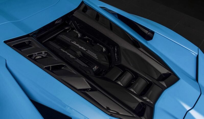 
								Lamborghini Revuelto 6.5 V12 1 015 ch – Blu Cepheus, Ad Personam, Full Carbon, Norvégien full									