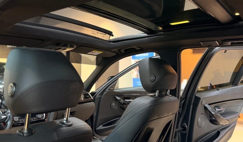
								BMW 320iA xDrive 184 ch – M SPORT – HARMAN KARDON – HUD – CUIR – PANORAMIQUE full									