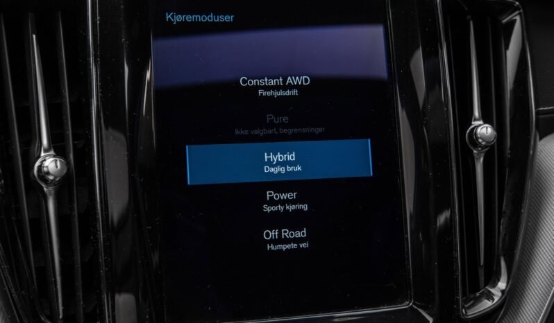 
								Volvo XC60 T6 Recharge AWD R-Design – ACC, Harman Kardon, VOC, Toit panoramique, Hayon électrique, Norvégien full									