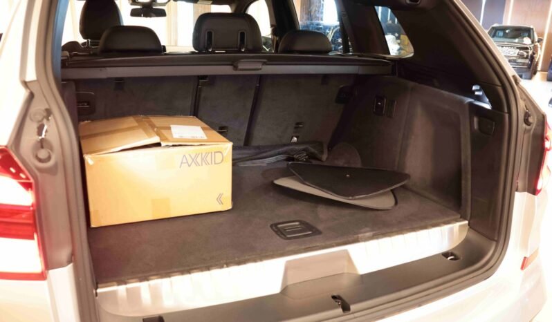 
								BMW X3 xDrive30e M Sport | Hybride | 293 ch | Cuir | ACC | Caméra de recul | Support de toit | Coffre de toit full									