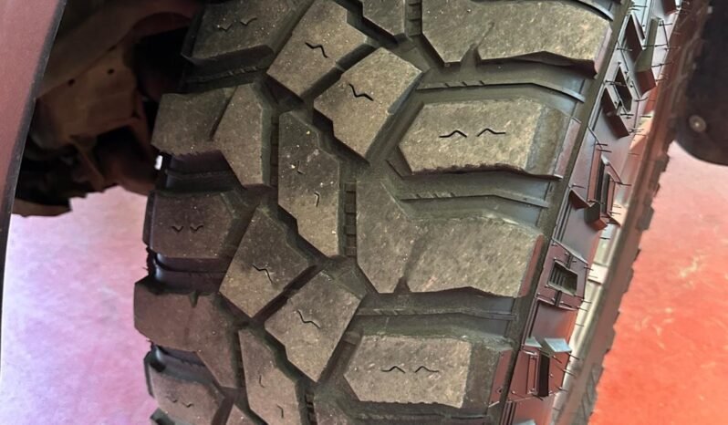 
								Toyota Hilux Arctic Trucks AT37 2018 full									