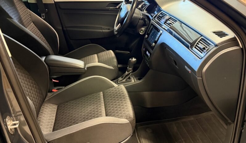 
								Škoda Rapid 1.2 TSI 90 ch | Automatique | Toit panoramique | Régulateur | Homologué UE full									