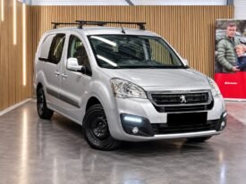 Peugeot Partner 1.6 D 100 CV – AUTOMATIQUE – LONGUE – CROCHET