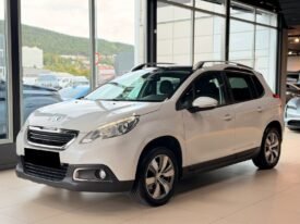 Peugeot 2008 1.2 PureTech 110 ch – Automatique, DAB, Toit panoramique, LED