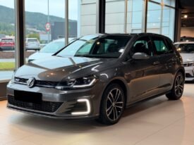 Volkswagen Golf VII GTE 1.4 TSI – HYBRIDE – DSG – CAMÉRA – CARPLAY – WEBASTO