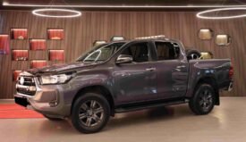 Toyota Hilux 2.8 D-4D 204 ch 4×4 | Automatique | Caméra de recul | Feux de travail | Attelage 3 500 kg | Garantie 10 ans