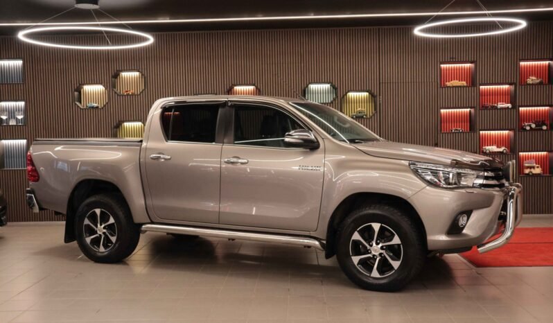 
								Toyota Hilux 2.4 D-4D 150 ch | 4×4 | Automatique | Cuir | Caméra | Webasto | Attelage full									