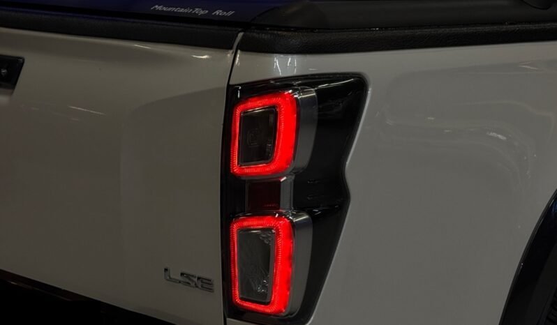
								Isuzu D-Max Black Edition 2021 – 1.9 Diesel 163 ch – automatique full									