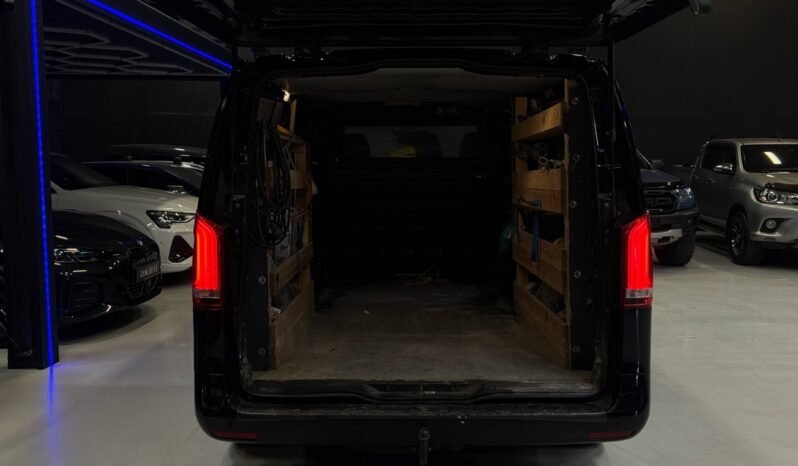 
								Mercedes-Benz Vito 119 CDI 4MATIC de 2023. full									