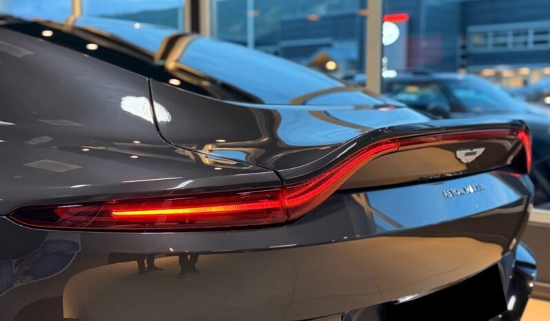 
								Aston Martin Vantage 4.0 V8 510 ch, Caméra, Sièges 16 positions, Carbone, Sport, Norvégien full									