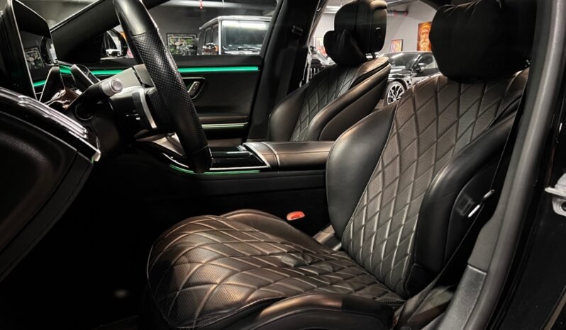 
								Mercedes-Benz S 350 d 4MATIC – 4 roues directrices – Massage – Très bien équipé full									