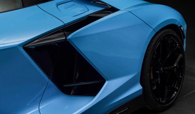 
								Lamborghini Revuelto 6.5 V12 1 015 ch – Blu Cepheus, Ad Personam, Full Carbon, Norvégien full									
