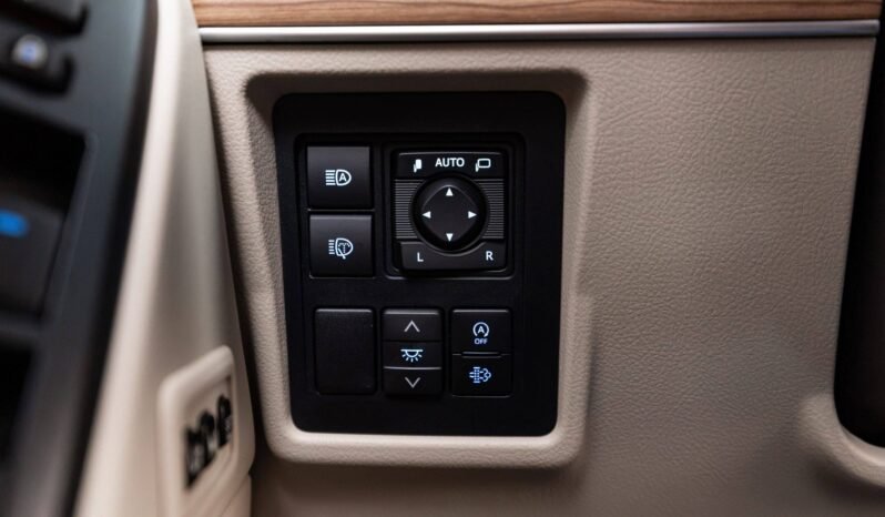 
								Toyota Land Cruiser 2.8 D-4D 204 ch GX | 7 places | Pack Noir | 360° | Cuir | Toit panoramique full									