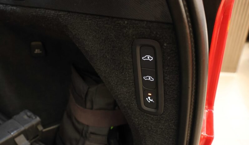 
								Volvo XC90 T8 AWD Inscription | 7 Places | Cuir | Air | B&W | ACC | Pano | Crochet full									