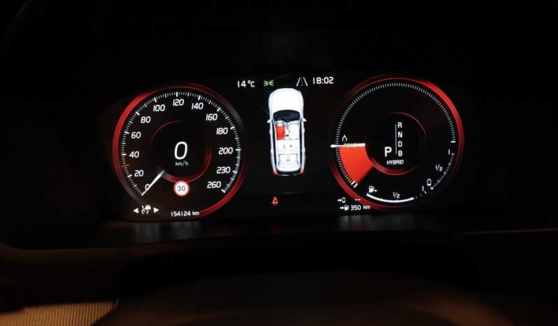 
								Volvo XC90 T8 AWD Inscription | 7 Places | Cuir | Air | B&W | ACC | Pano | Crochet full									
