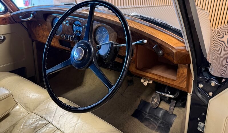 
								Rolls-Royce Silver Cloud I Long Wheelbase — 1959 full									