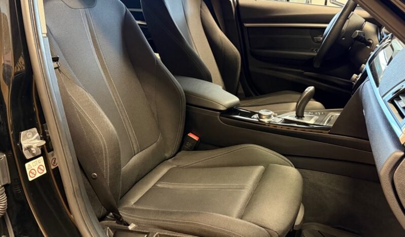 
								BMW 318i 136 ch Automatique — 2018 full									
