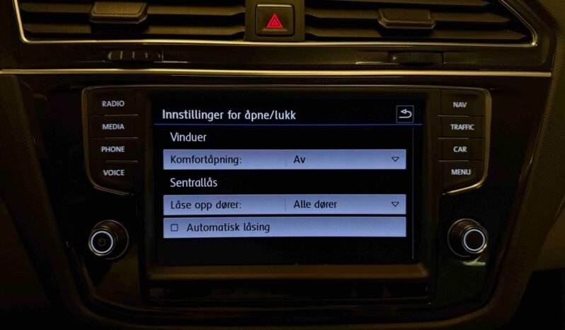 
								Volkswagen Tiguan 1.4 TSI 150 ch 4MOTION DSG | Cuir | Mémoire | Crochet | Webasto | Caméra | Navigation full									