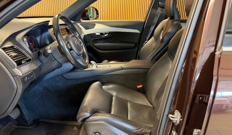 
								Volvo XC90 T8 Inscription AWD | 462 ch | Cuir | Panoramique | Air | Crochet full									