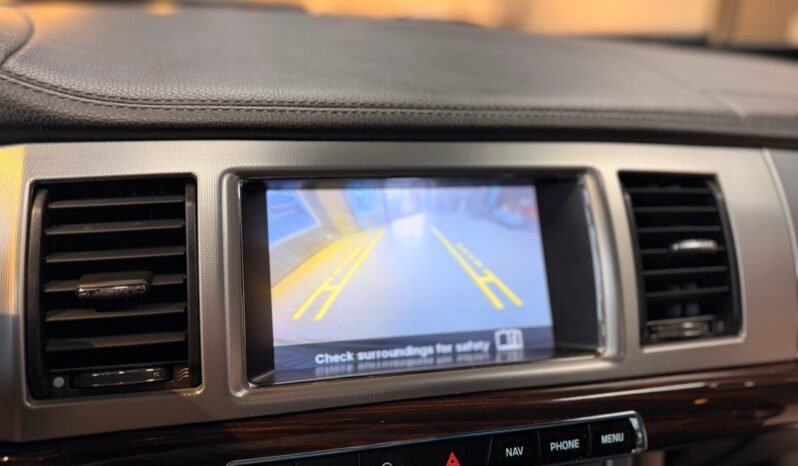
								Jaguar XF 2.2D 200 ch Sportbrake Premium Luxury Aero, Cuir, Aero full									