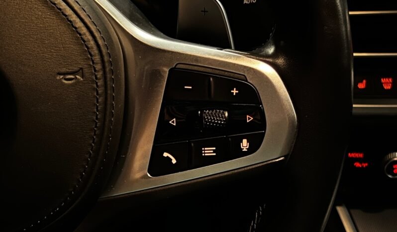 
								BMW 330e M Sport — 2020 full									