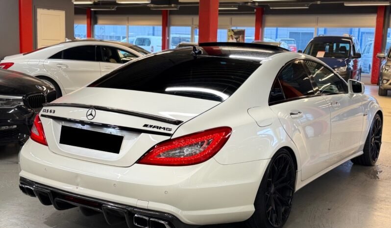 
								Mercedes-Benz CLS 63 AMG Performance de 2011 108 000 km full									