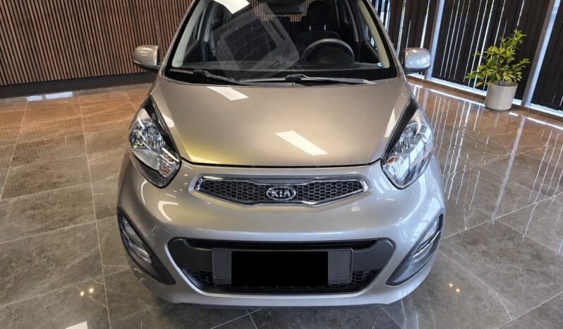 
								Kia Picanto 1.2 essence de 2012 avec boîte automatique, full									