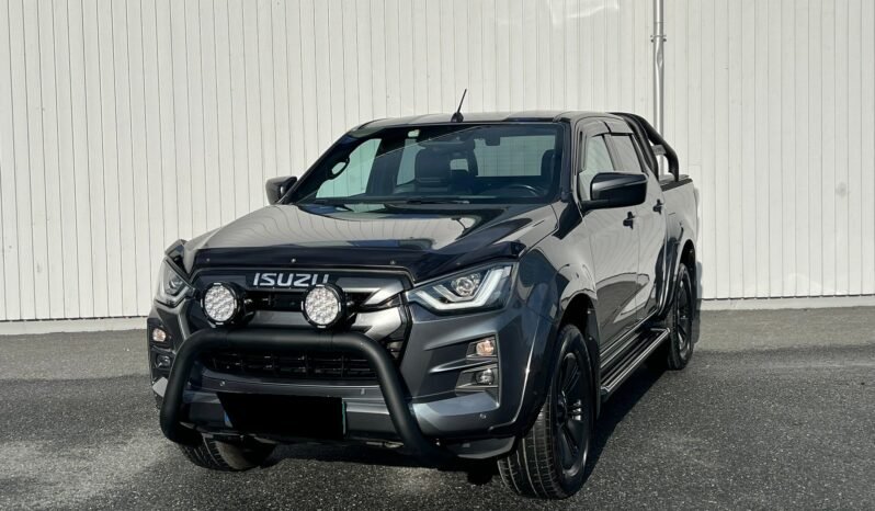 
								Isuzu D-Max 1.9 Double Cab Black Edition 163 ch Automatique 4×4 full									