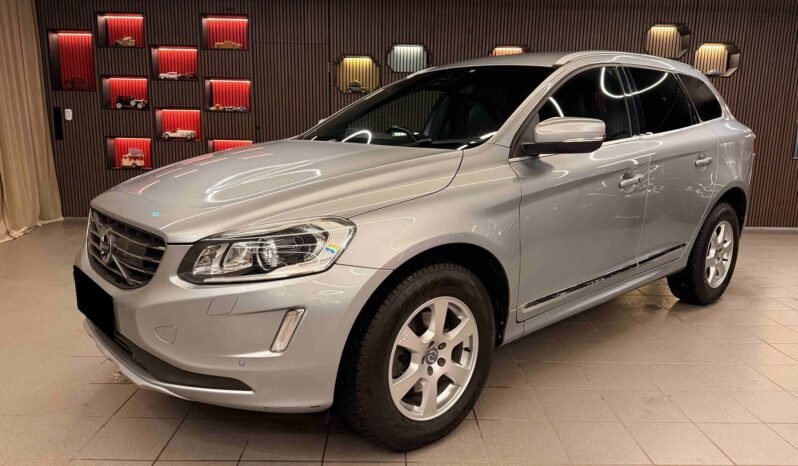 
								Volvo XC60 D4 AWD Summum | Cuir | ACC | Chauffage | Crochet | Mémoire | Navigation full									
