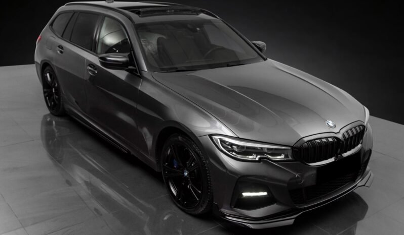 
								BMW 330e xDrive M Sport – Caméra, Toit panoramique, Shadowline, Support H full									