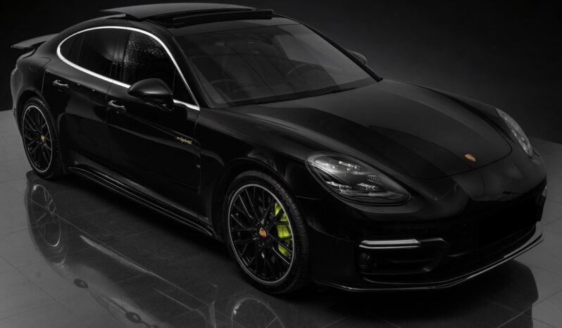 
								Porsche Panamera Turbo S E-Hybrid 680 ch SportDesign / 360° / ACC / Burmester / Toit panoramique / Soft-Close full									