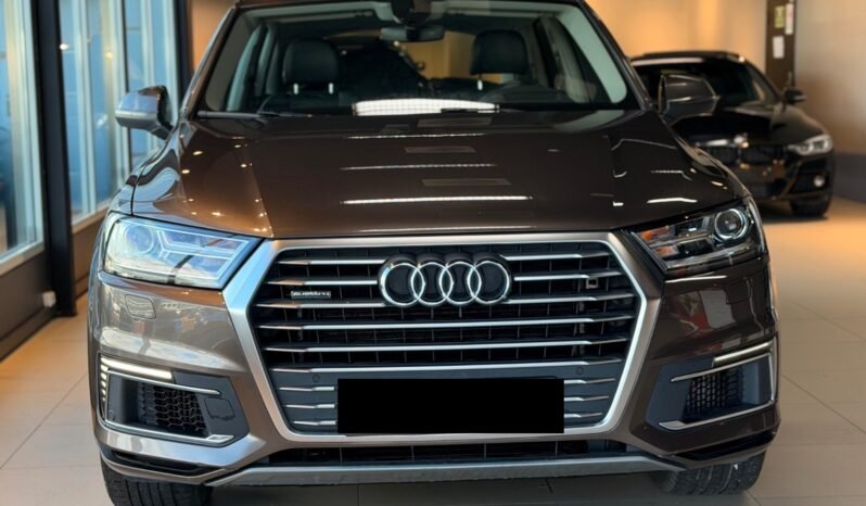 
								Audi Q7 e-tron 3.0 TDI V6 373 ch quattro, Virtual Cockpit, ACC, Cuir, Soft Close full									