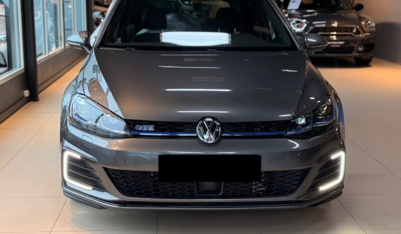 
								Volkswagen Golf VII GTE 1.4 TSI – HYBRIDE – DSG – CAMÉRA – CARPLAY – WEBASTO full									