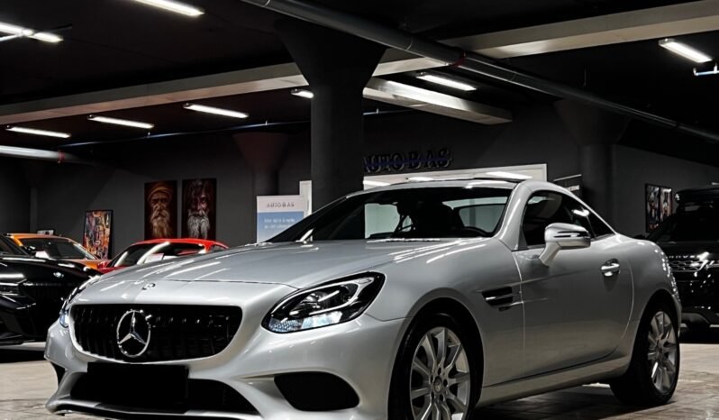 
								Mercedes-AMG SLC 43 de 2017 full									