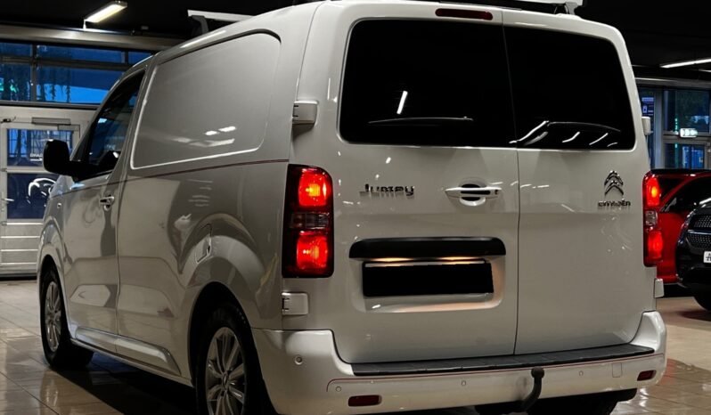 
								Citroën Jumpy Faible kilométrage – Norvégien – Bon état – Monture R – Caméra R full									