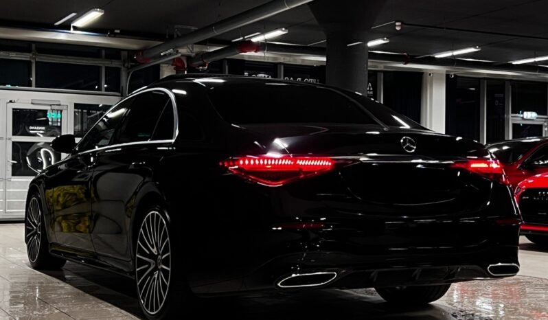 
								Mercedes-Benz S 350 d 4MATIC – 4 roues directrices – Massage – Très bien équipé full									