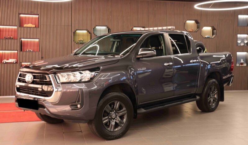 
								Toyota Hilux 2.8 D-4D 204 ch 4×4 | Automatique | Caméra de recul | Feux de travail | Attelage 3 500 kg | Garantie 10 ans full									