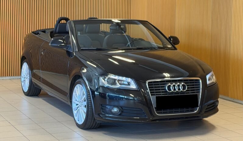 
								Audi A3 Cabriolet 1.6 TDI 105 ch | Manuelle | Noir full									