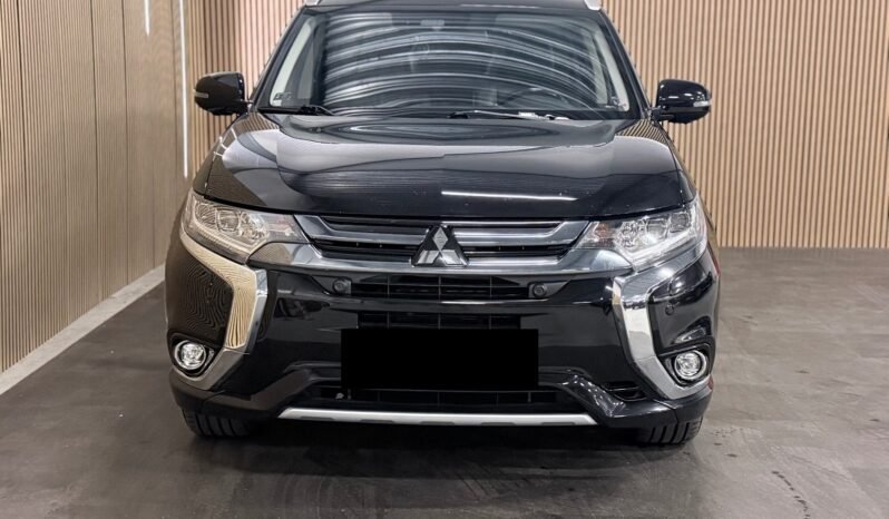 
								Mitsubishi Outlander PHEV 2017 full									