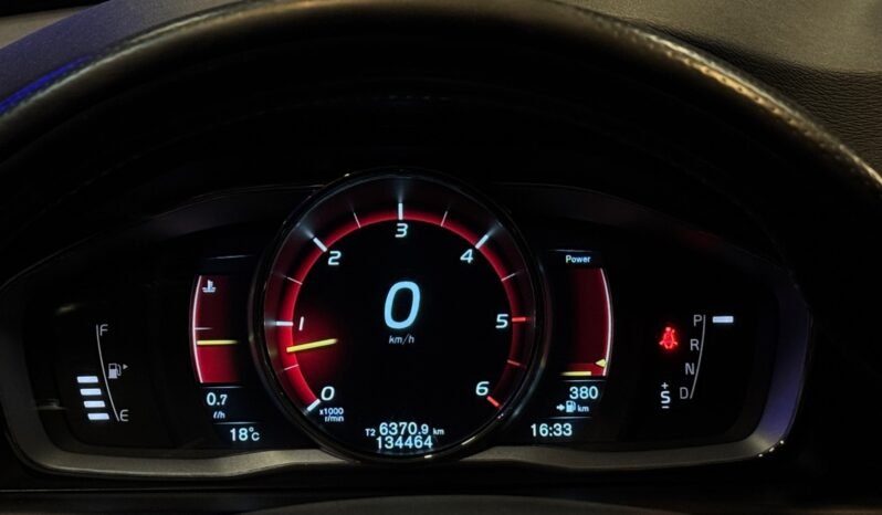 
								Volvo XC70 CUIR / AUTOMATIQUE / CONFORME AUX NORMES UE / Édition Dynamique / SERVICE / NAVIGATION full									