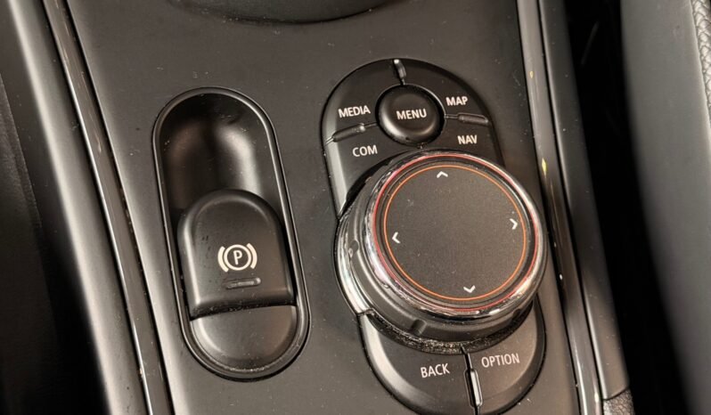 
								MINI Countryman Cooper SE ALL4 MAXIMIZE – Harman Kardon, HUD, ACC, Caméra, Cuir, Panoramique full									