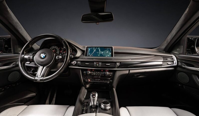
								BMW X6 M 575 ch | V8 4.4 Bi-Turbo | HUD | Harman Kardon | Toit ouvrant | 360° | Mémoire | Caméra | Cuir full									
