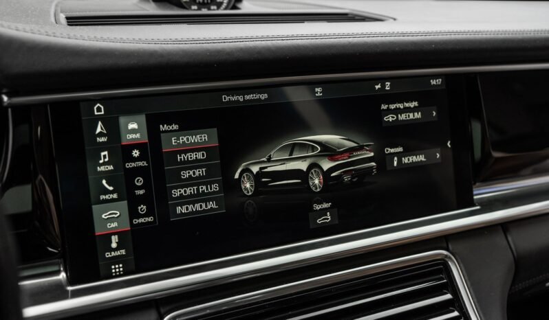 
								Porsche Panamera Turbo S E-Hybrid 680 ch SportDesign / 360° / ACC / Burmester / Toit panoramique / Soft-Close full									
