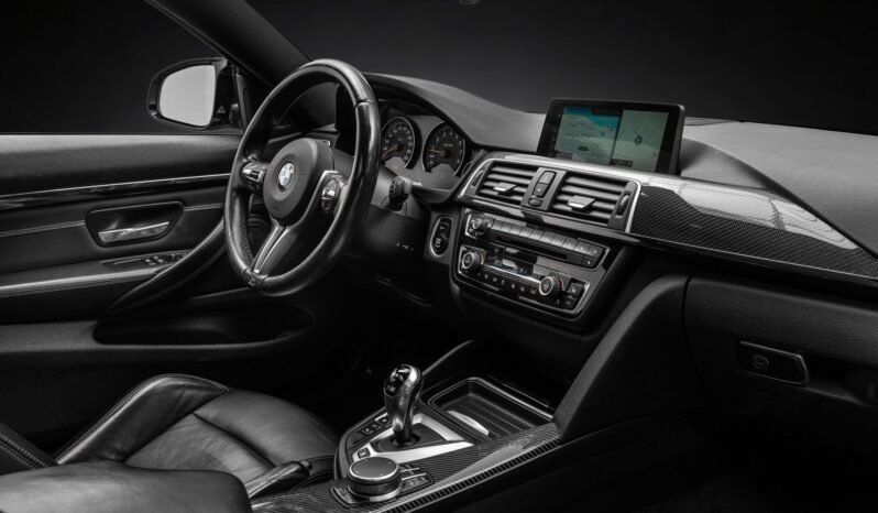 
								BMW M4 Competition 450 ch DKG – Carbone – Cuir – Harman Kardon – Affichage tête haute – Toit ouvrant full									